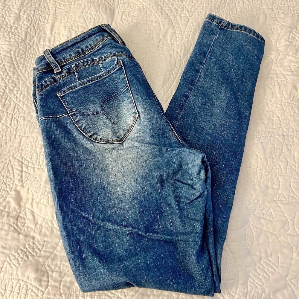 Royalty Denim Jeans Blue Wash Skinny Leg Casual Everyday Size 10